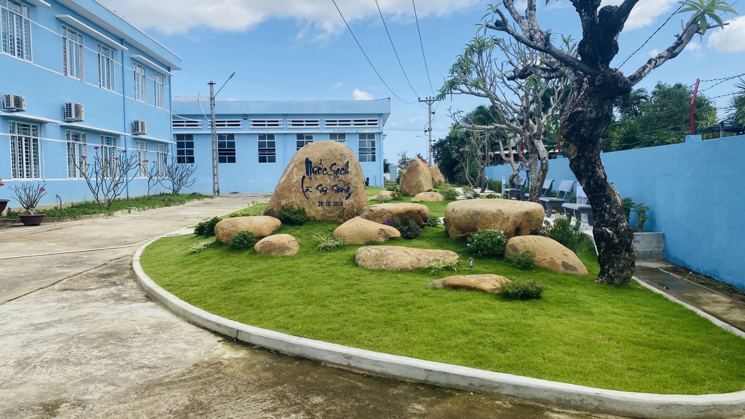 NMN Võ Cạnh - Xuân Phong